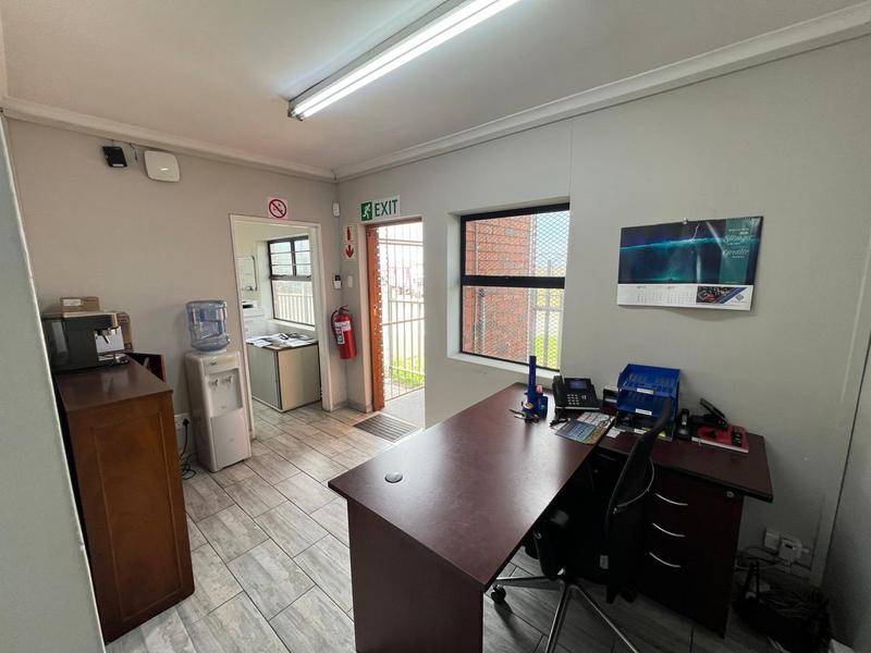 To Let Commercial Property for Rent in Neave Industrial Eastern Cape